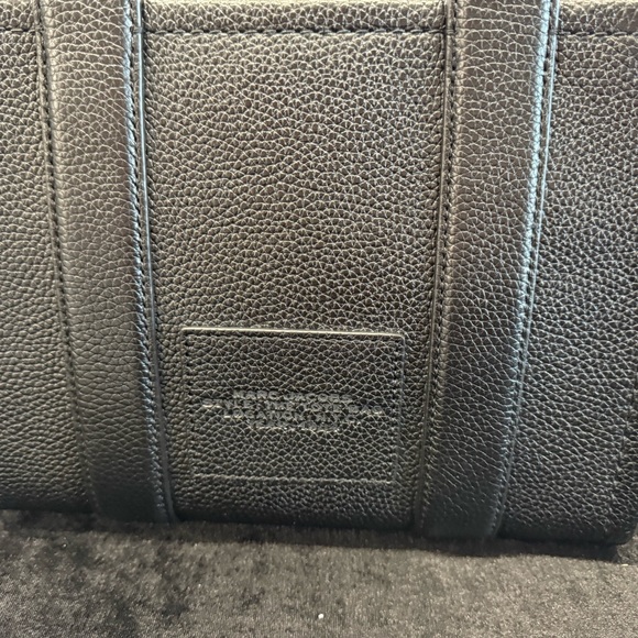 Marc Jacobs Black Leather Tote Bag - Picture 7 of 12